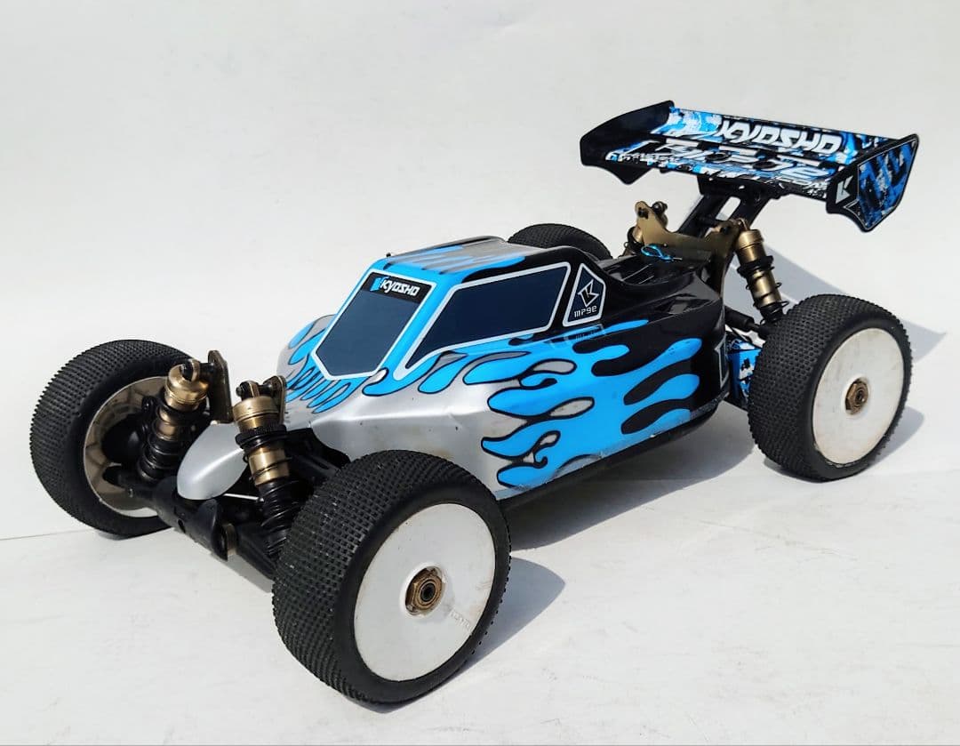 京商 1/8 インファーノ MP9e レディセット ブラシレス BT付