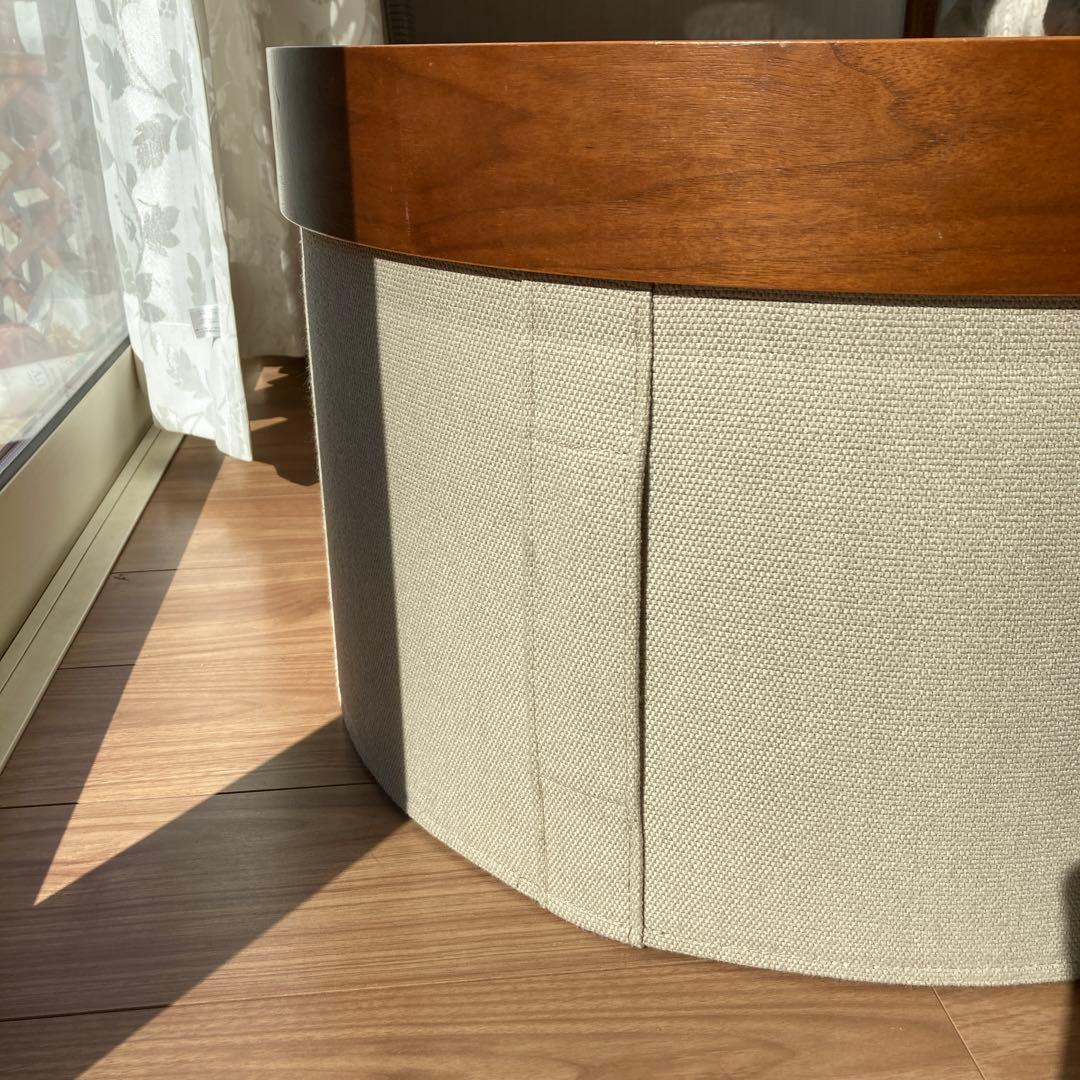 アクタス　ドラムスパフ　円形木製テーブル（傷あり）