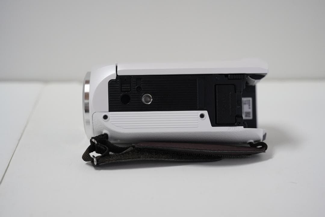 【新品同様】Panasonic HC-W585M+アクセサリーキット+三脚