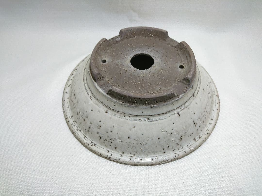 45 盆栽鉢 円形中鉢大★落款入　白模様