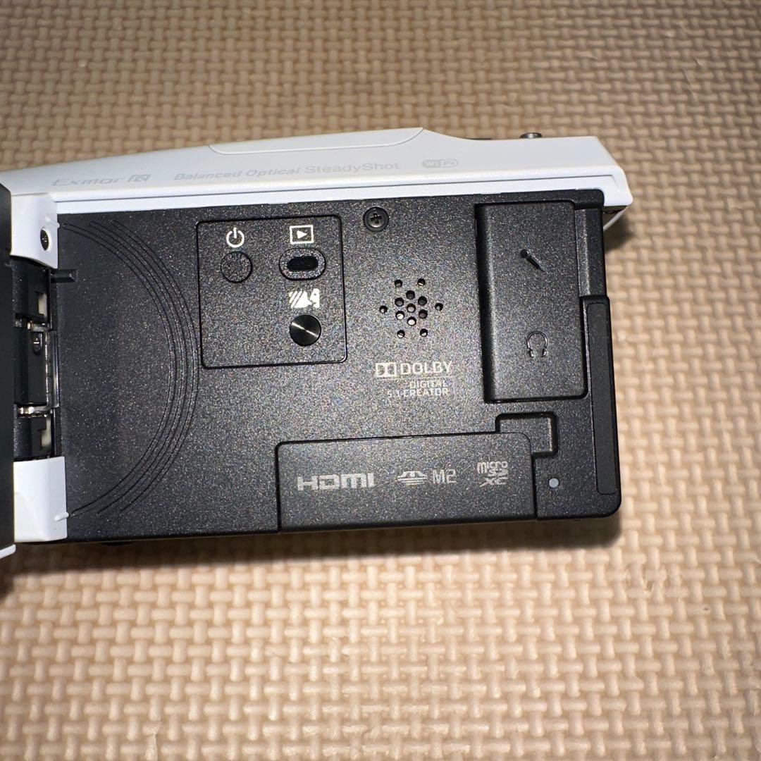 SONY HDR-CX680 ホワイト　美品　これからのシーズンにぴったり。