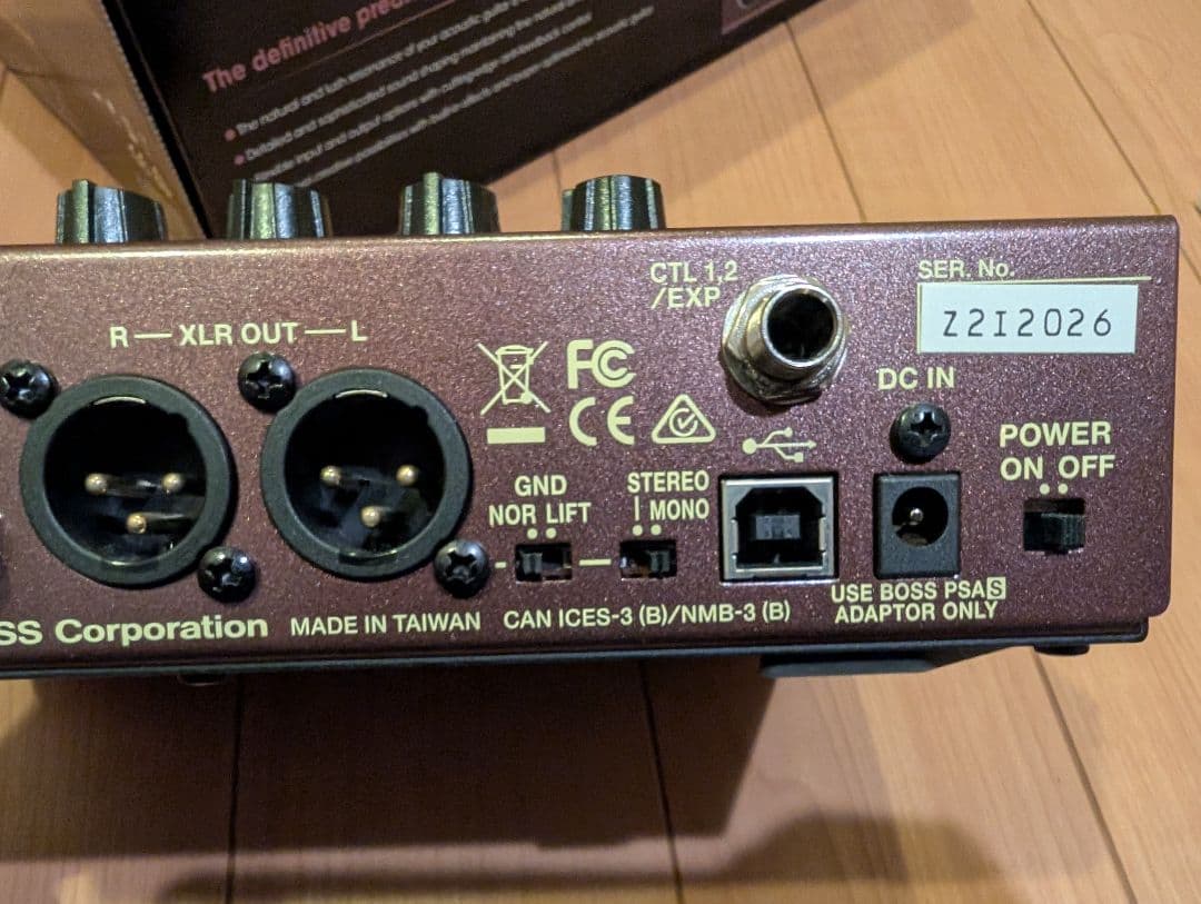 BOSS AD-10 アコースティックプリアンプ