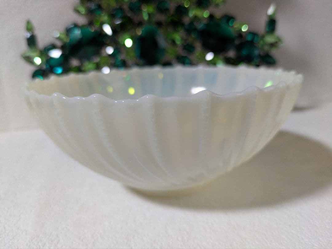 マクベス・エバンス　モナックス　ミルクガラス　リブデザインランプシェード