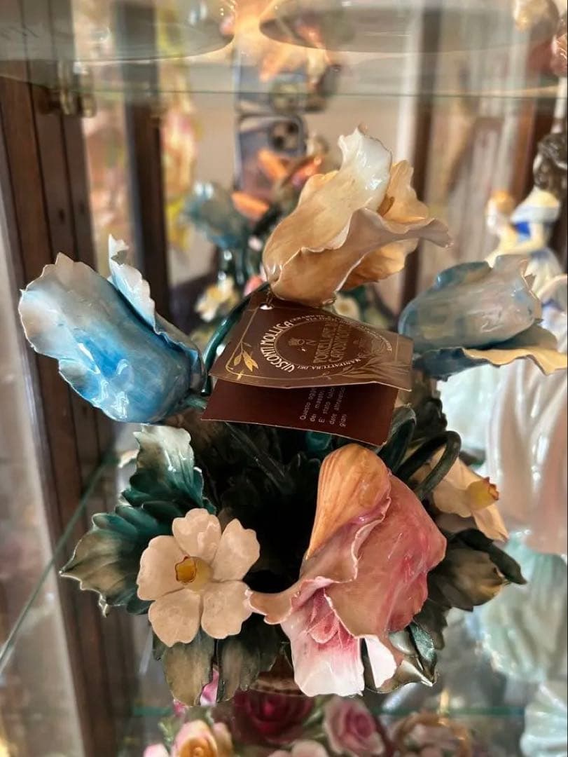 カポディモンテ　陶花　オブジェ　イタリア　チューリップ