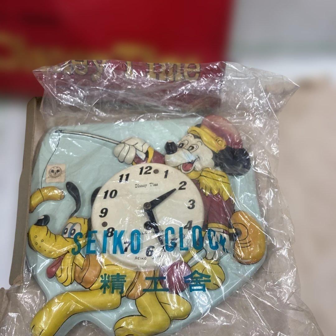 1962年に、精工舎が日本製初SEIKOディズニータイムの子供向けの時計を発売