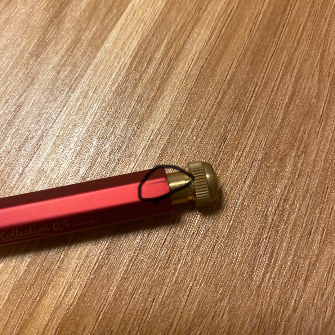 カヴェコスペシャルシャーペン0.9（黒）カヴェコスペシャル（赤）0.5とクリップ