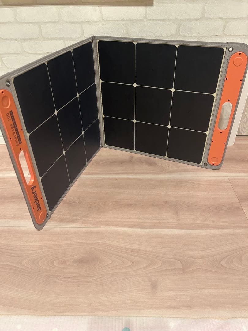 Jackery/ジャクリ SolarSaga 100 JS-100C