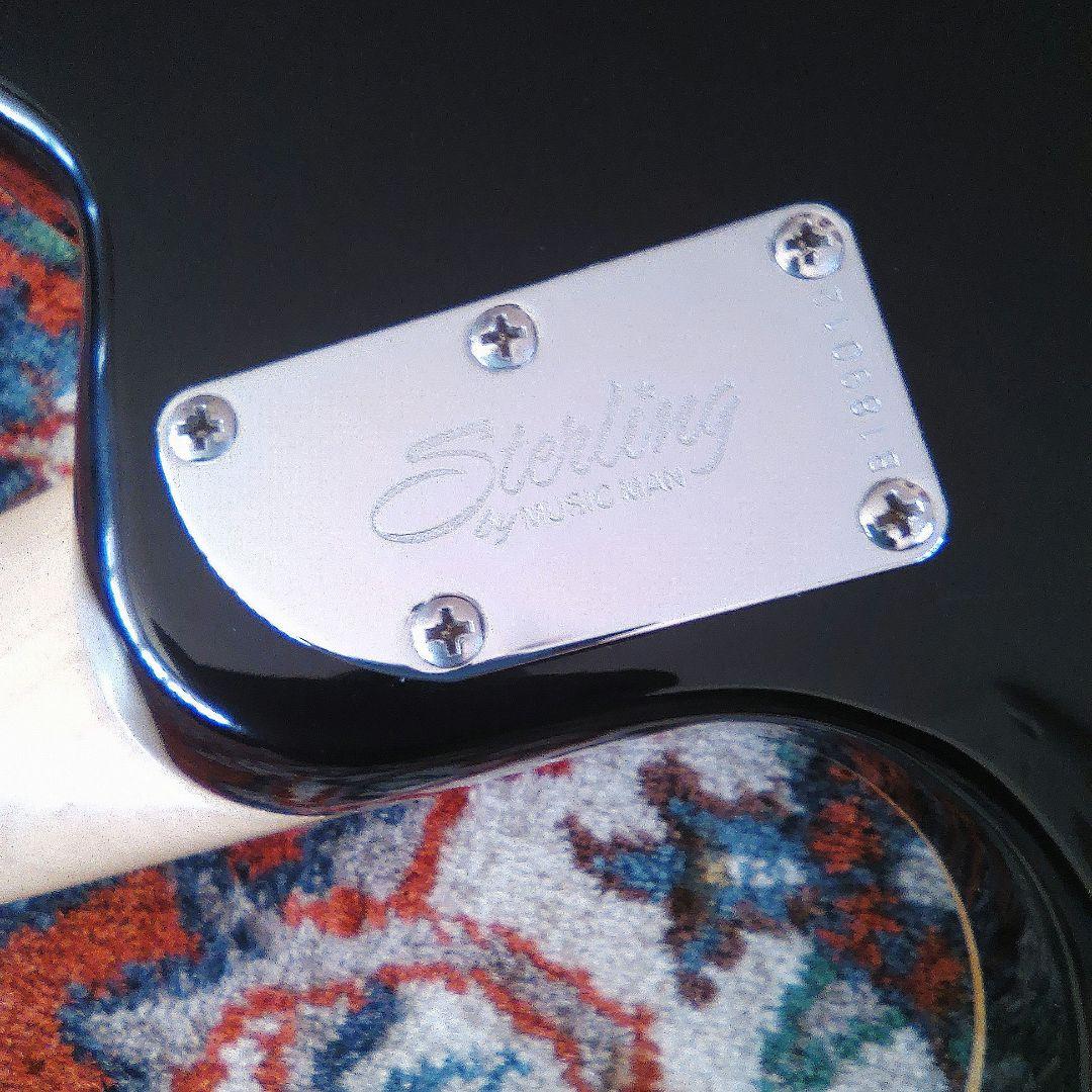 Sterling by Musicman Sub NB 中古