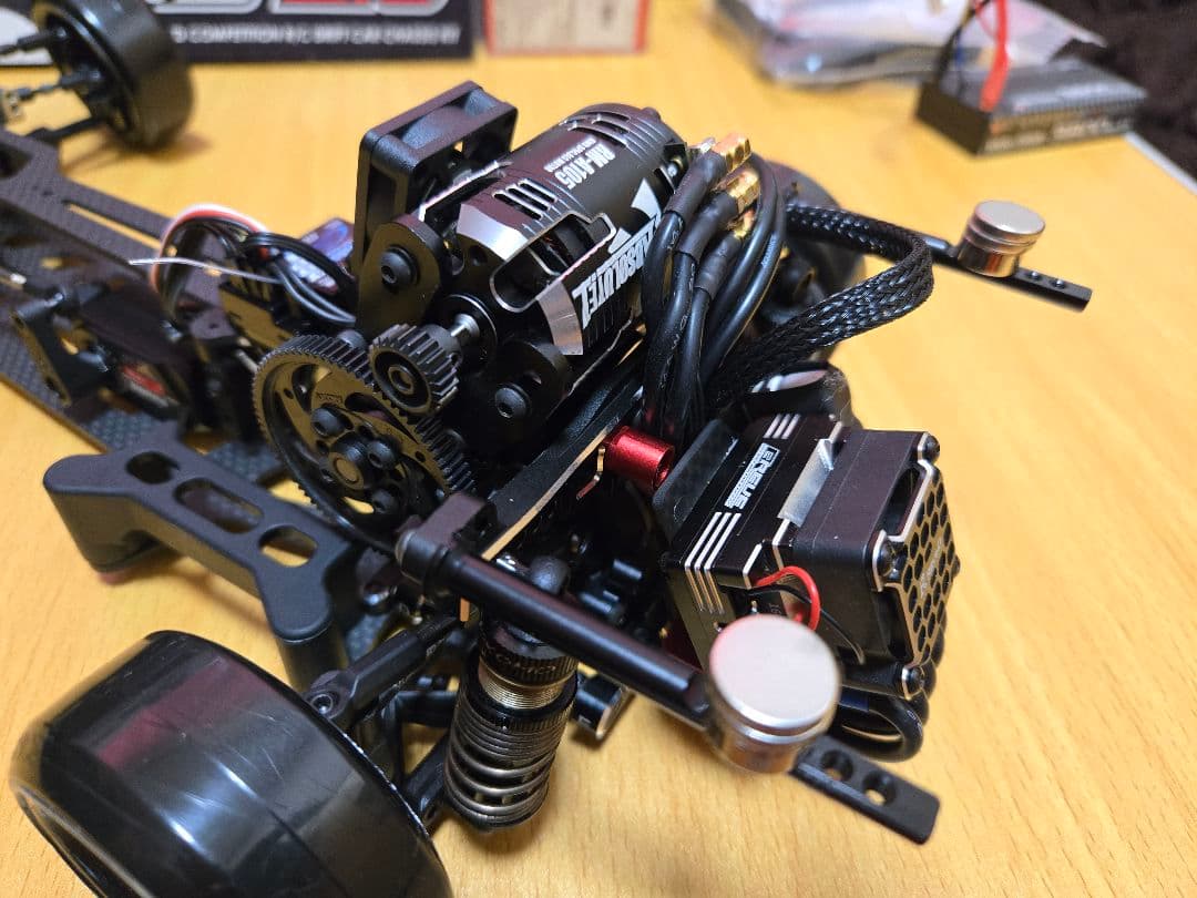 たけやんさん占用 Yokomo SD2.0 黒 1/10 RCカー　メカ付き