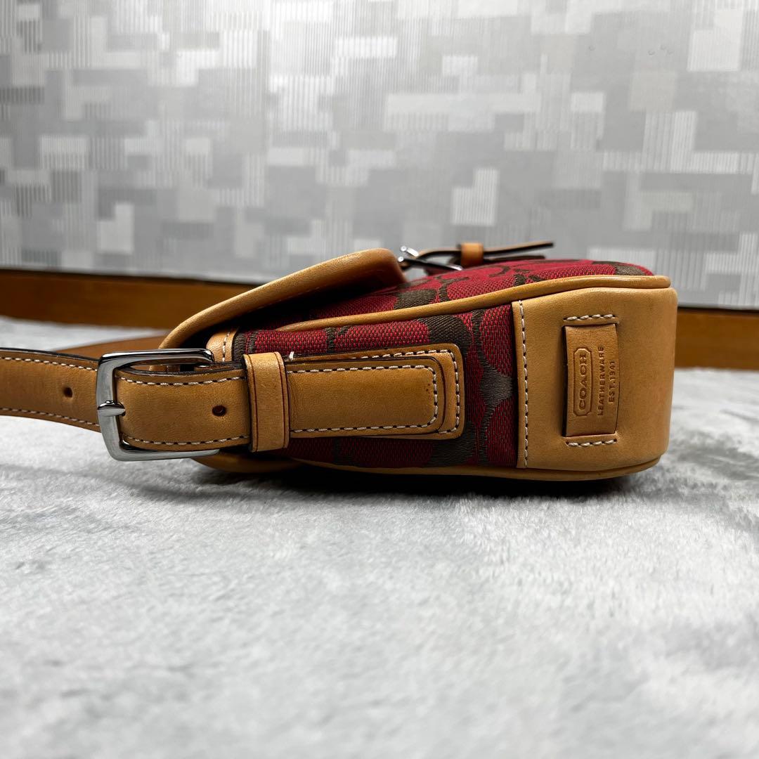 バッグ Coach Signature Clip Flap Red Bag