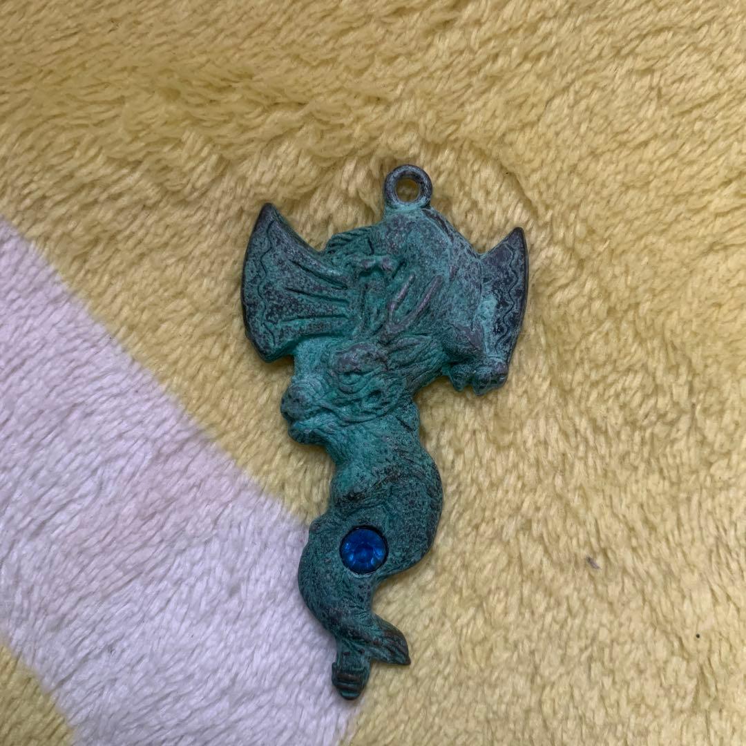 ドラゴン　チャーム　希少品