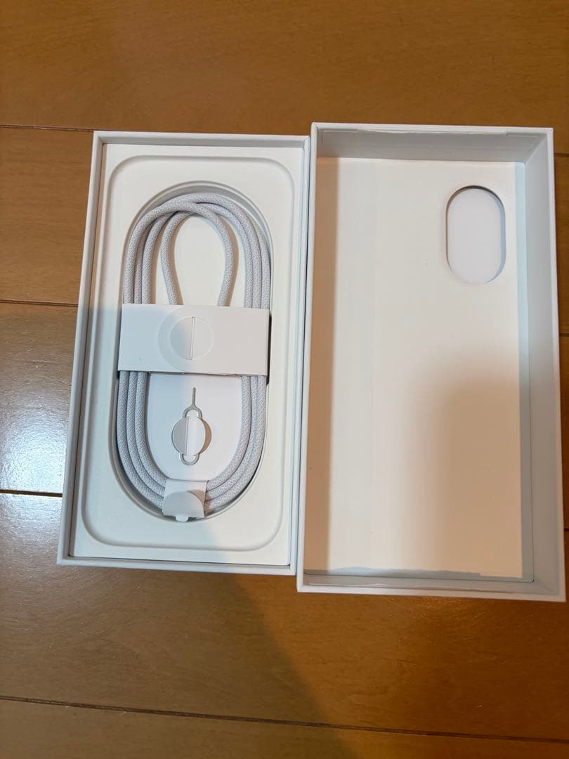 Apple iPhone 16 本体