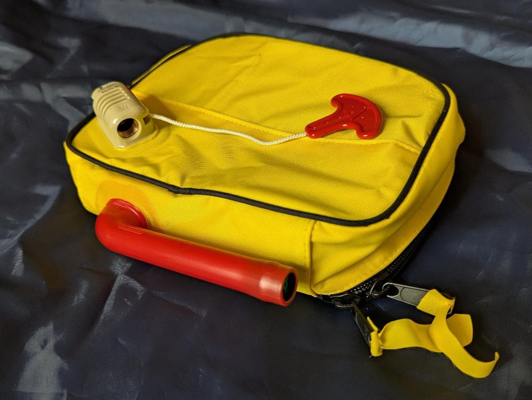 ＊お年玉特価＊ JAL ライフベスト ポーチ