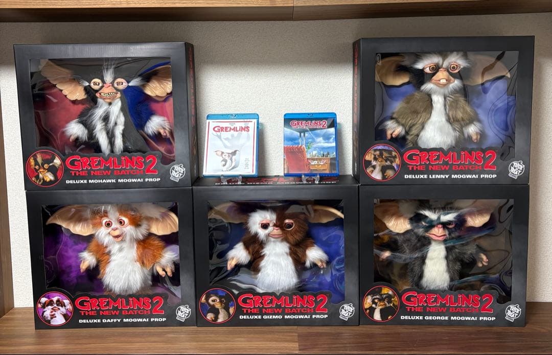 初販品　『グレムリン2 新・種・誕・生』　等身大フィギュア5種＆ブルーレイ