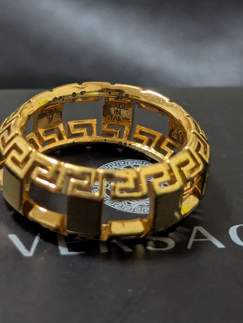 VERSACE ゴールドリング ギリシャ模様 グレカ ベルサーチ ベルサーチェ