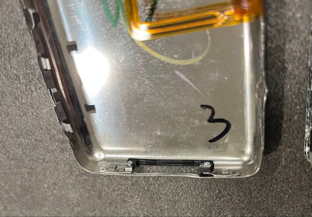 iPod classic 80GB(ジャンク品) + 新品外装・スイッチ