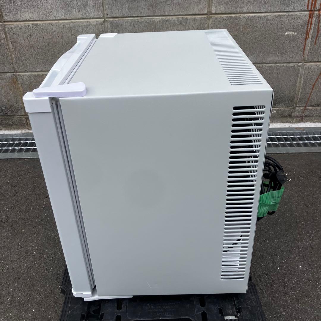 サンルック 1ドア冷蔵庫 ペルチェ式 SR-R2002