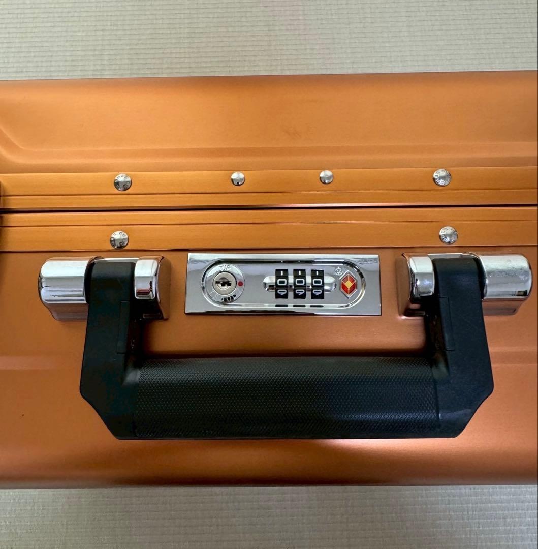 ゼロハリバートン ZERO HALLIBURTON キャリーケース 31L