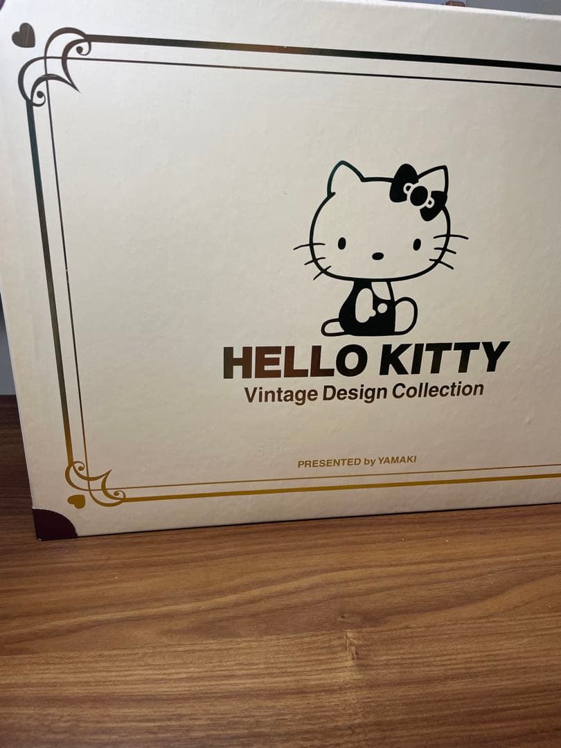 非売品　ハローキティ ヴィンテージデザイン ぬいぐるみ トランクセット