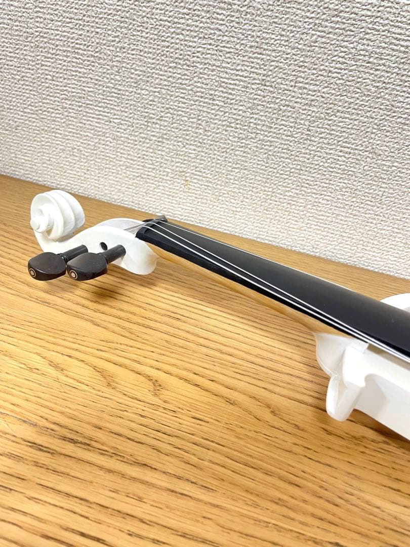 新品未使用 Amdini サイレントバイオリン エレキ 4/4 ホワイト