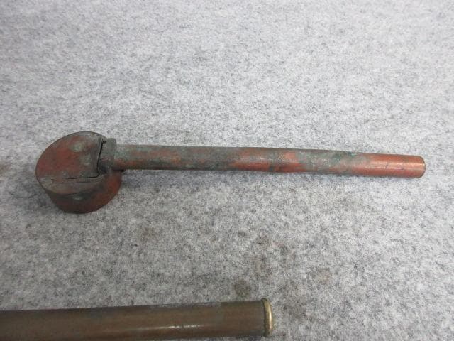 月の銀象嵌入り銅製矢立と赤味の強い銅製矢立の2本 [B26317]