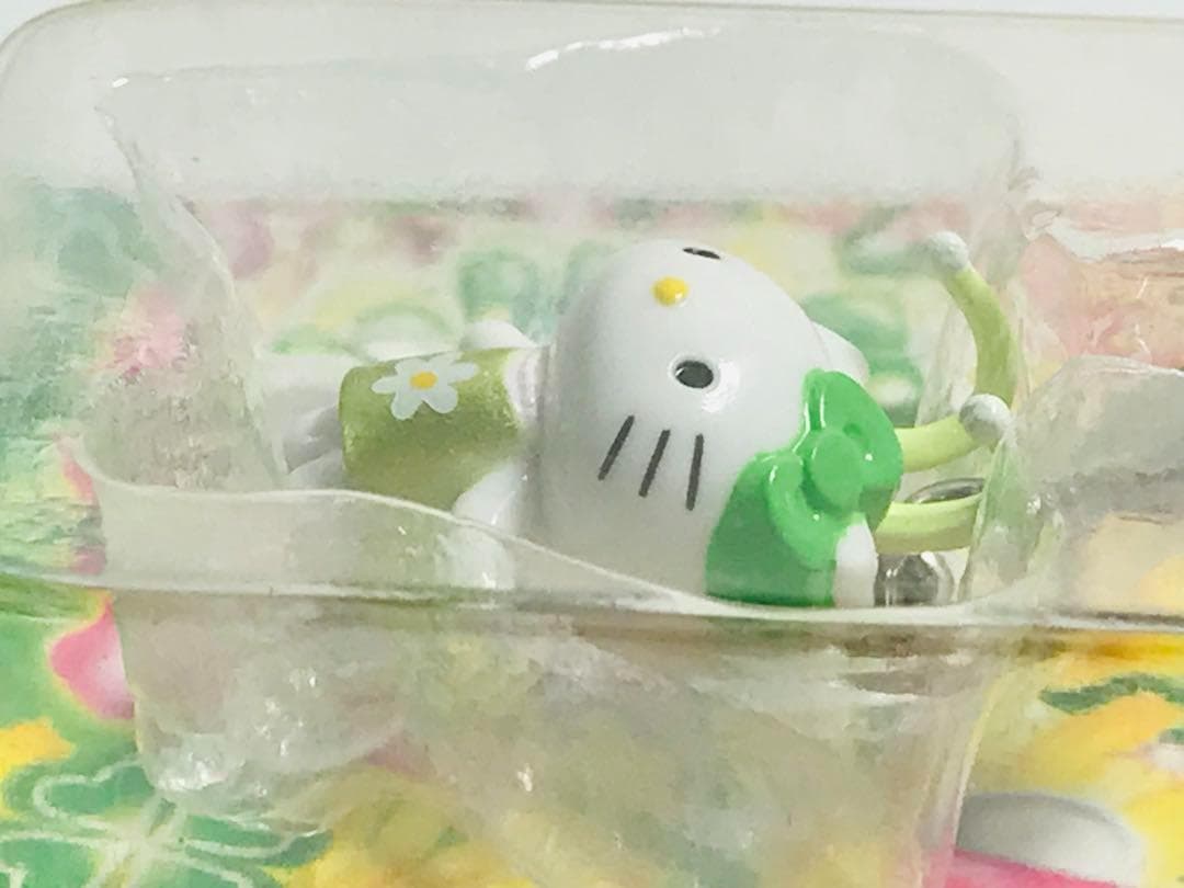 ハローキティ　フォレストフェアリー　ファスナーマスコット