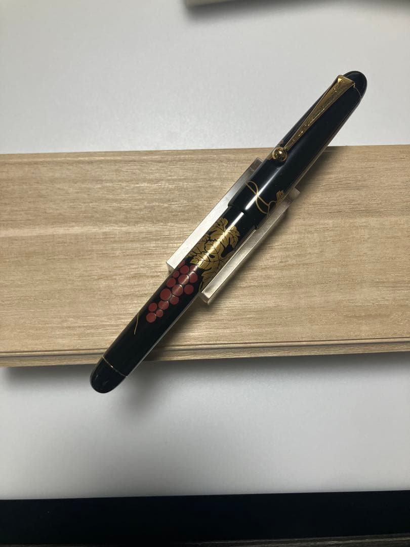 Pilot　パイロット 平蒔絵　万年筆 葡萄　F（細字）