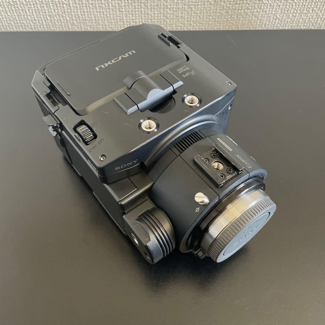 SONY NEX-FS100 Super35mmセンサー搭載・Eマウント業務用