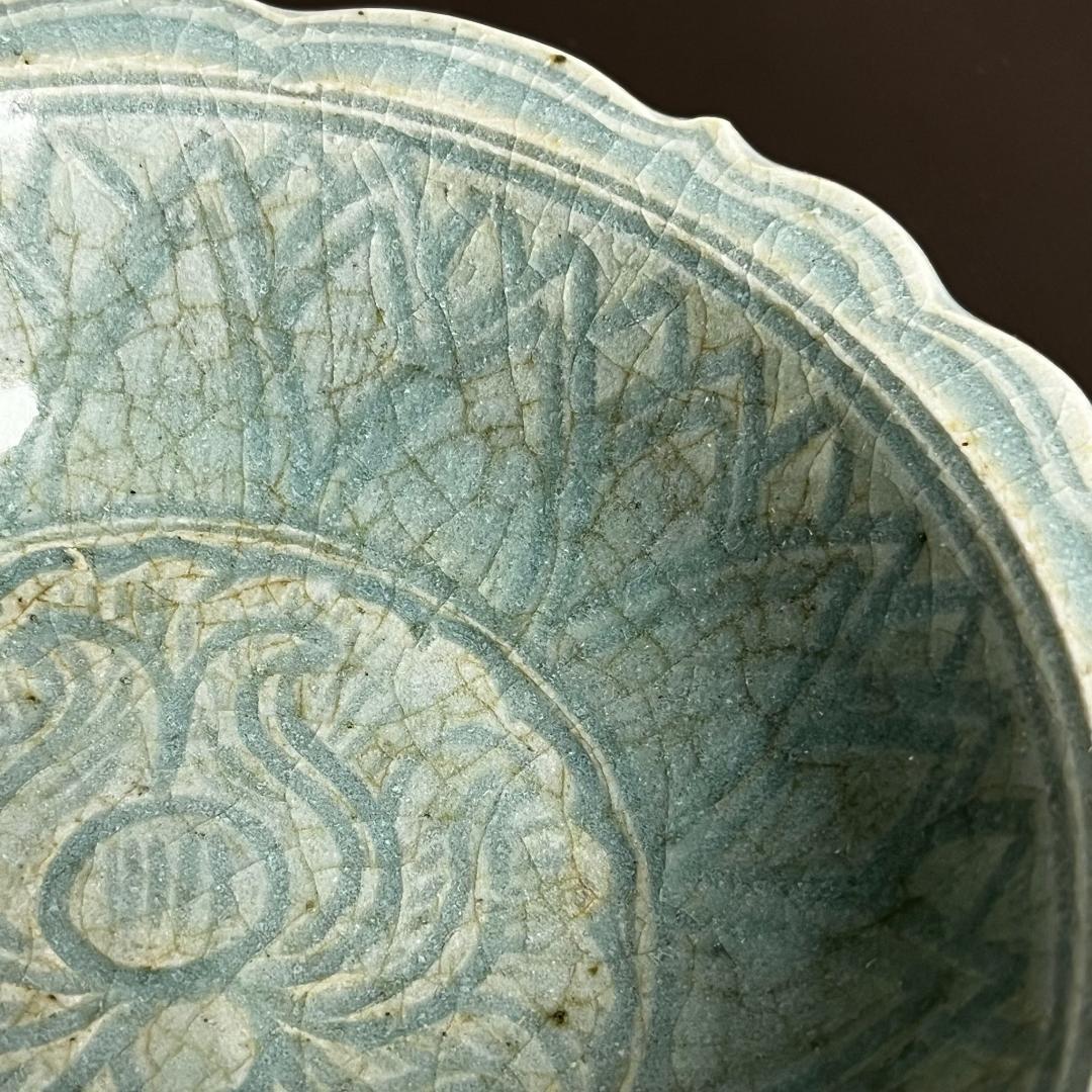 影青陵陰刻蓮紋花盤 中国美術 中国古玩