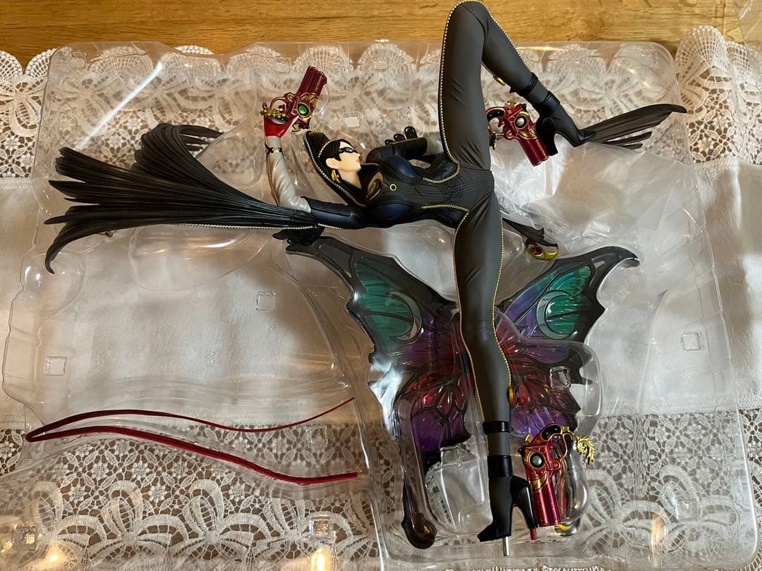 ファット・カンパニー　ベヨネッタ　 フィギュア　BAYONETTA