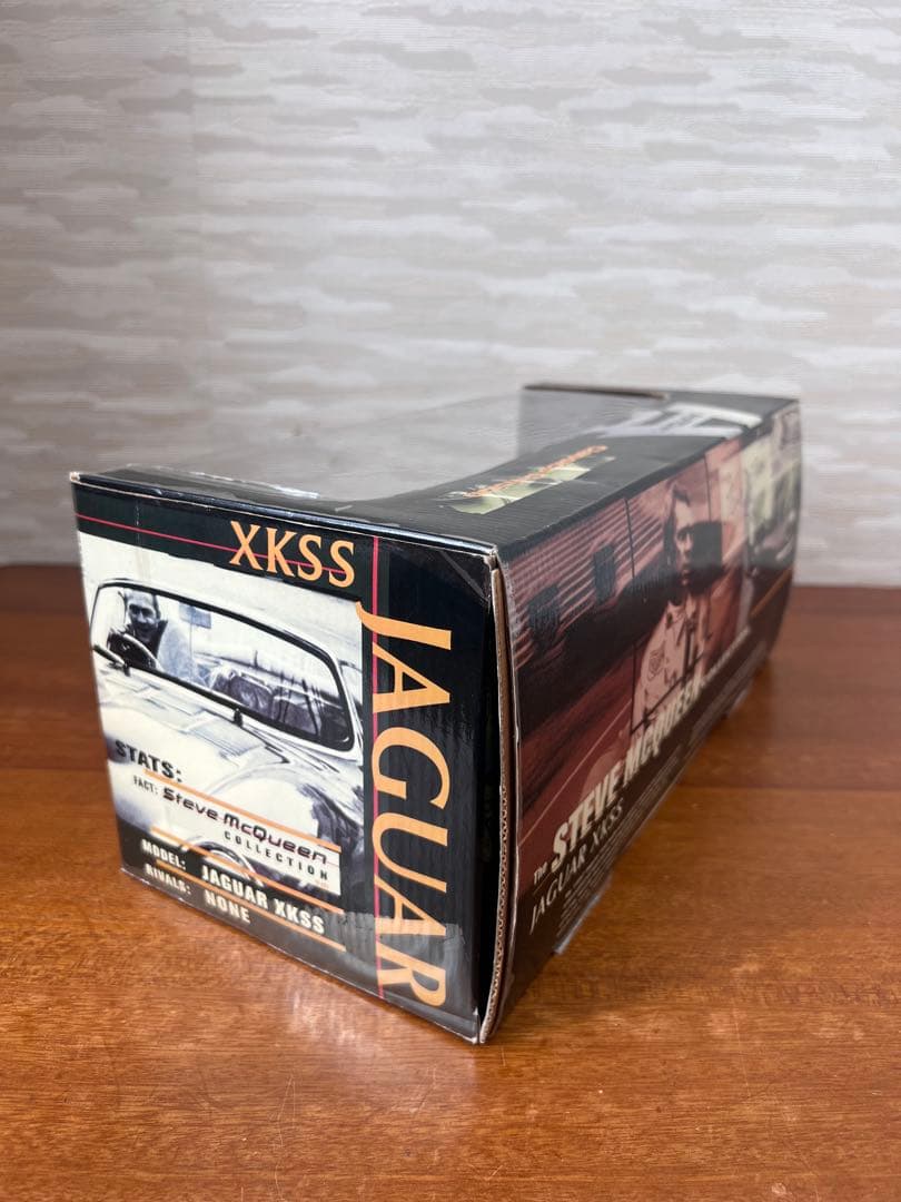 No470ミニカー1/18 AUTO art JAGUAR XKSS