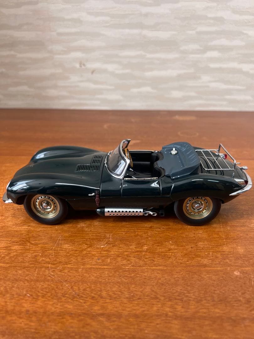 No470ミニカー1/18 AUTO art JAGUAR XKSS