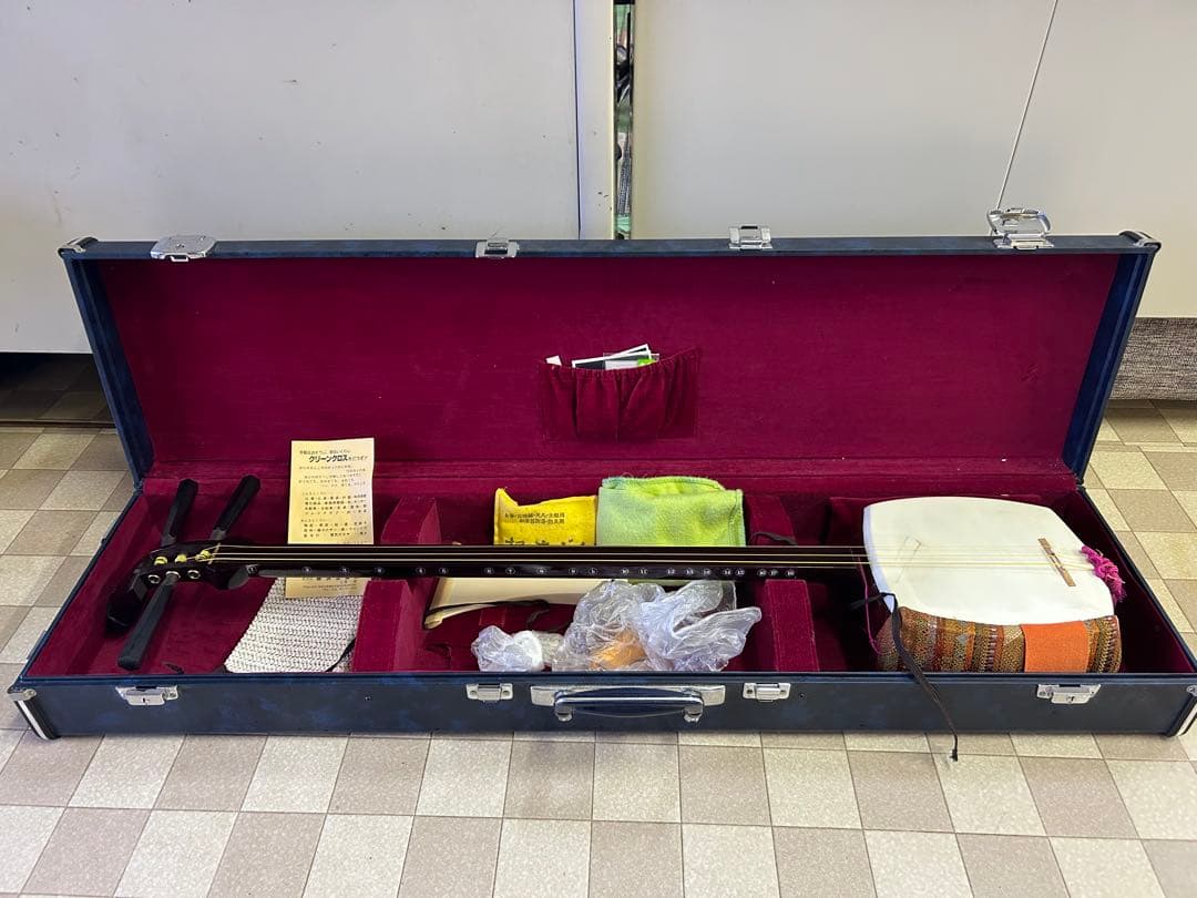 三味線　中棹　ハードケース付き