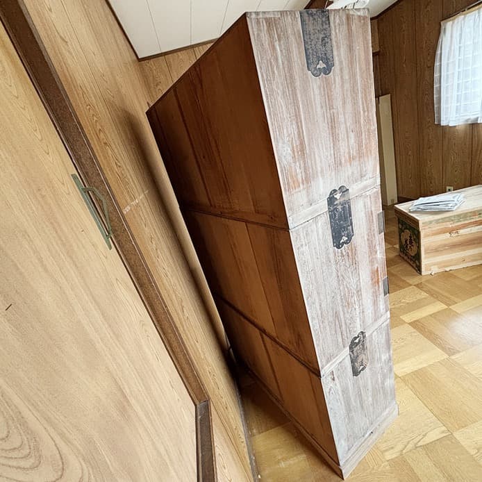 桐箪笥　桐の箪笥　箪笥　桐　三段重ね　鍵付き　昭和レトロ　大正ロマン　骨董品