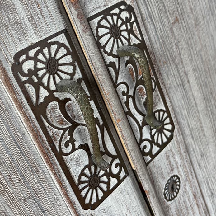 桐箪笥　桐の箪笥　箪笥　桐　三段重ね　鍵付き　昭和レトロ　大正ロマン　骨董品