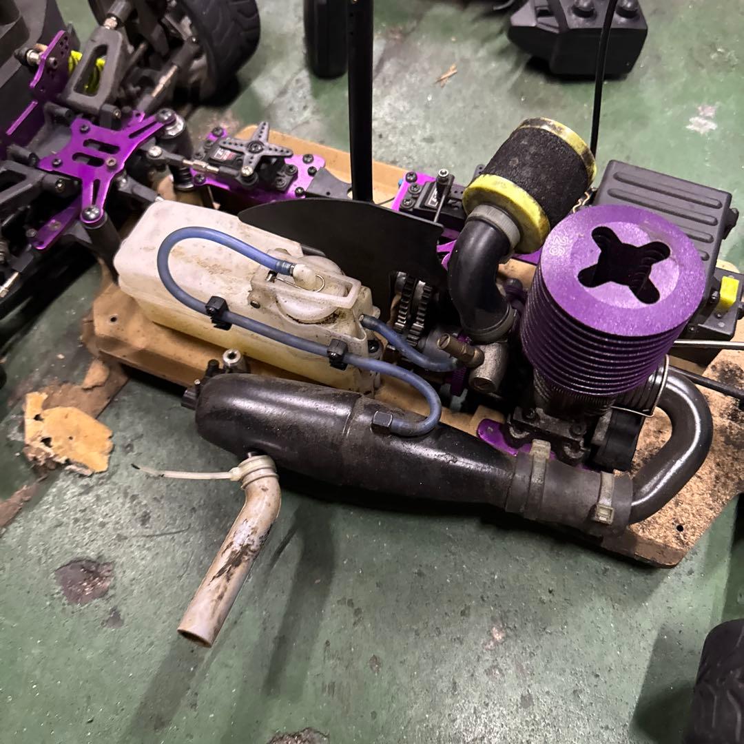 lightning street hot bodies エンジン　ラジコン