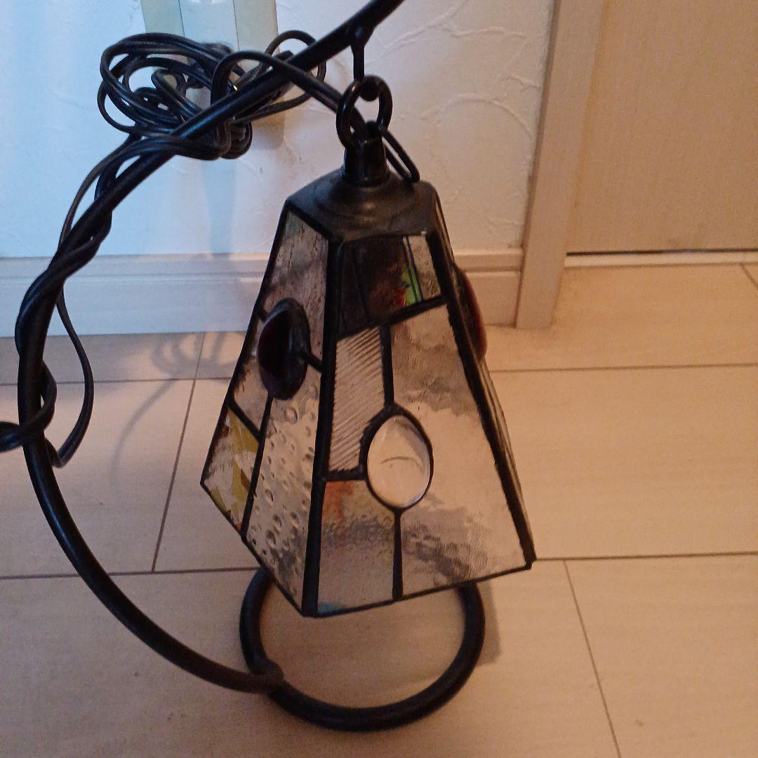再値下げバンドメイドの、ステンドグラスの、ランプシェード。