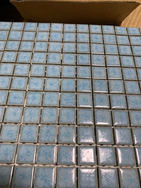 モザイクタイル　水色　陶器　25センチ角シート　　22枚
