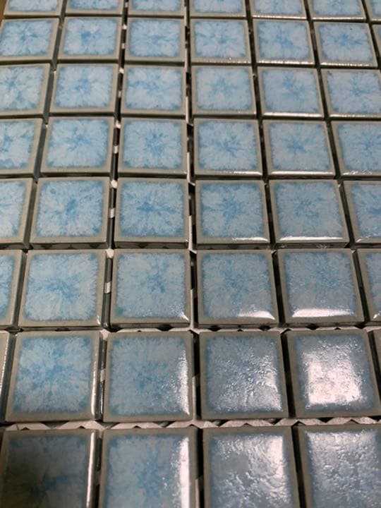 モザイクタイル　水色　陶器　25センチ角シート　　22枚