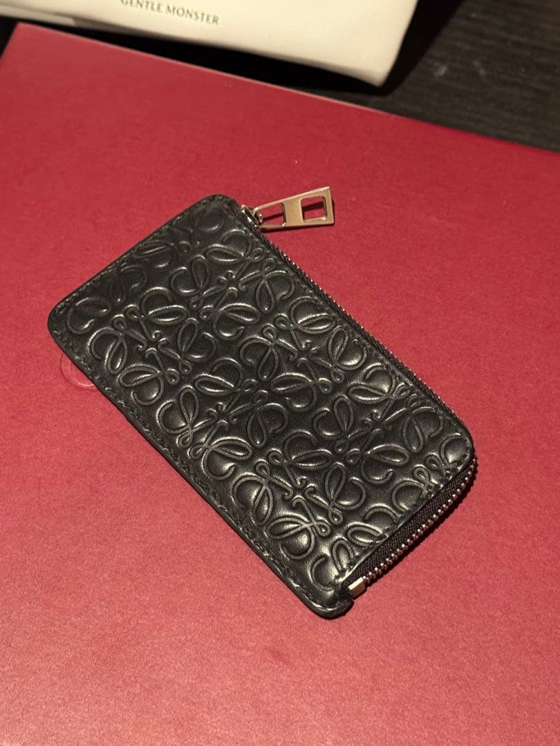 ロエベ　フラグメントケース　ケース　アナグラム　型押し　ブラック