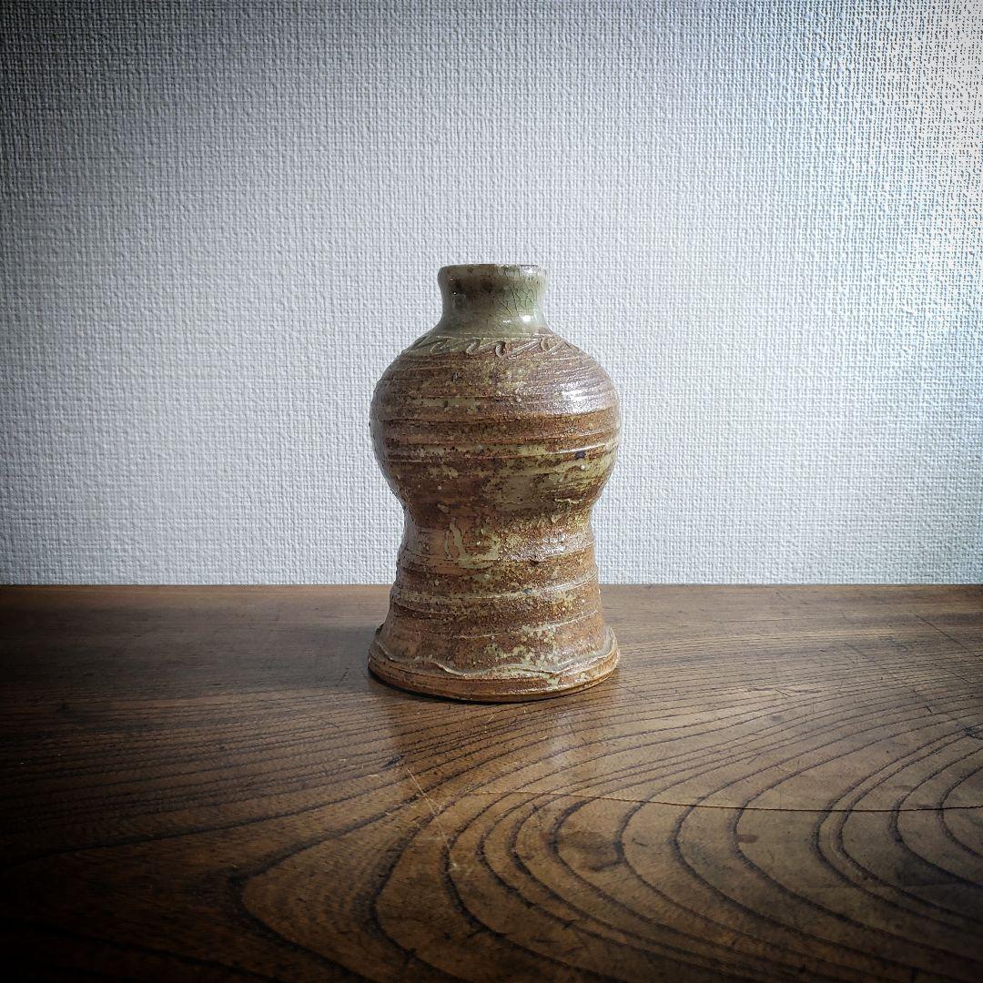 花瓶　花器　徳利　作家物　在銘　ろくろ目　フラワーベース　一輪挿し