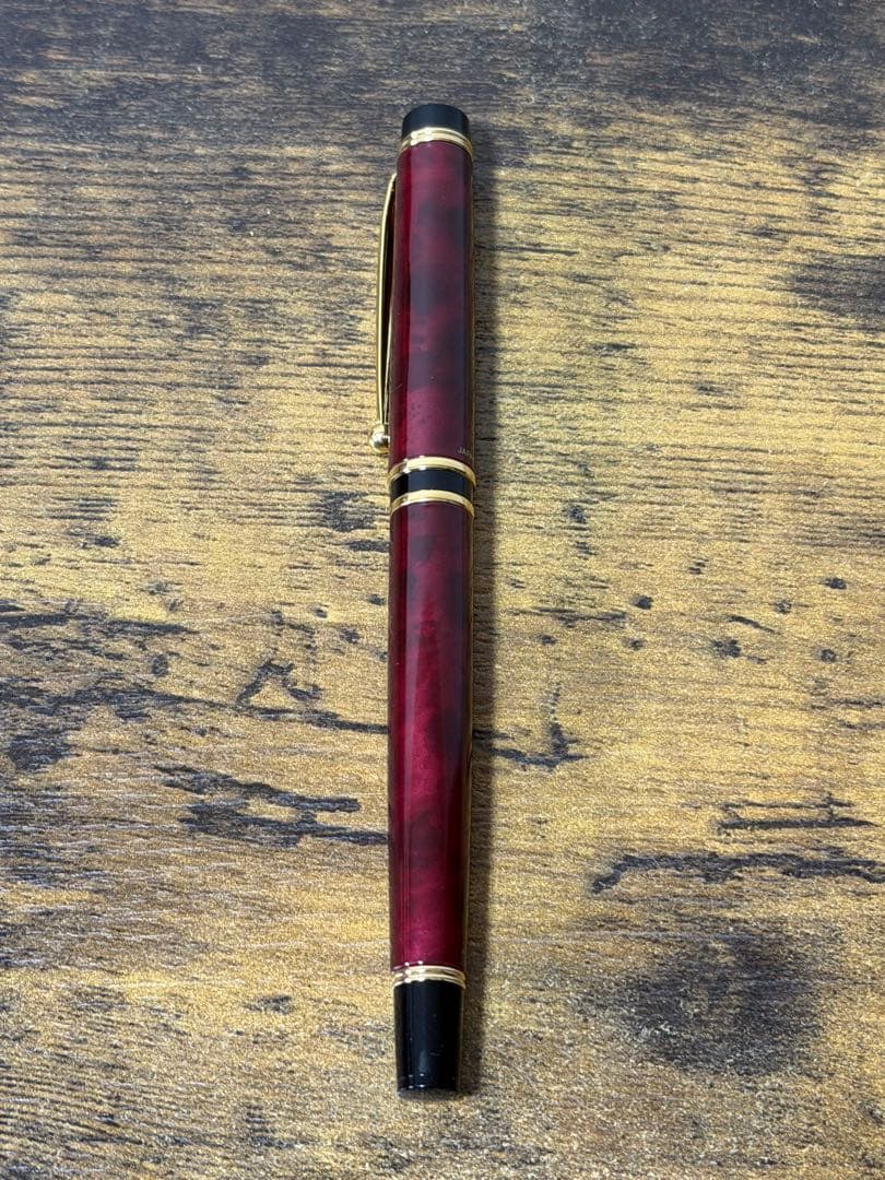 新品未使用　1996年製　初期型　グランセ　ルビーレッド　マーブル　万年筆 細字