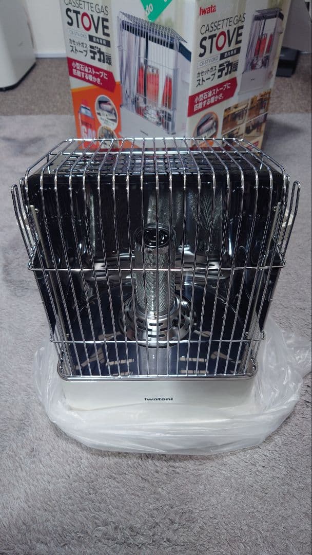 イワタニ カセットガスストーブ　デカ暖