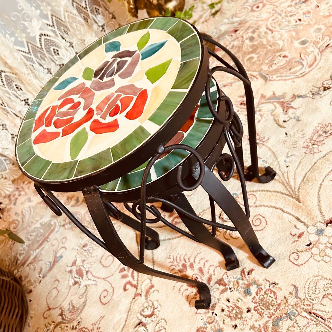 アンティーク 英国調　薔薇タイル　アイアン　花台　飾り棚　サイドテーブル　家具