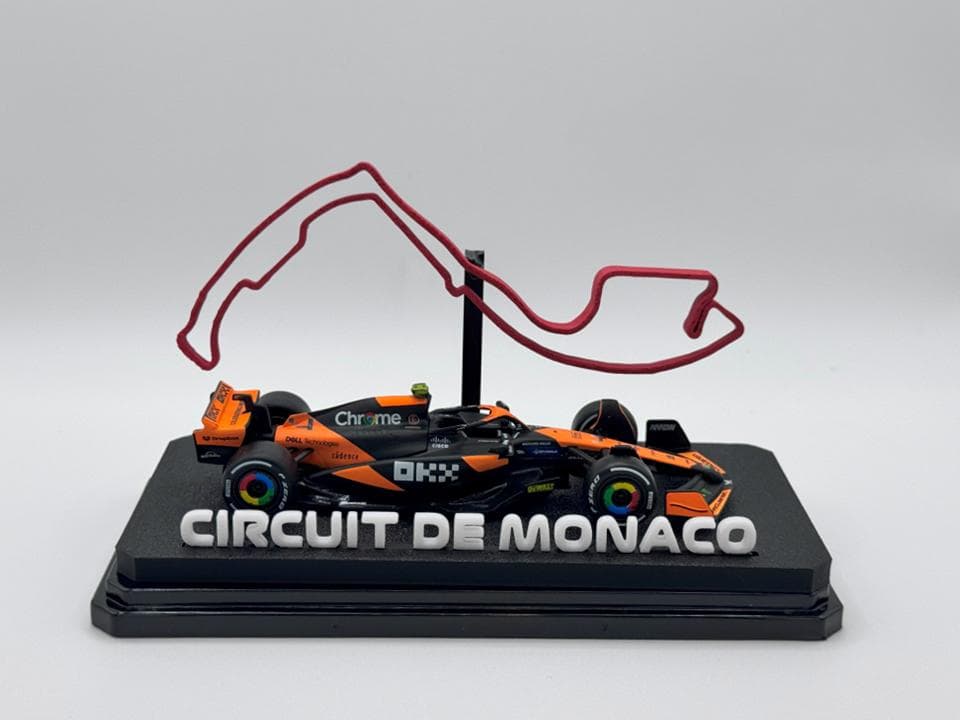 【K】ブラーゴ 製 サーキット4種　ジオラマ ケース付き