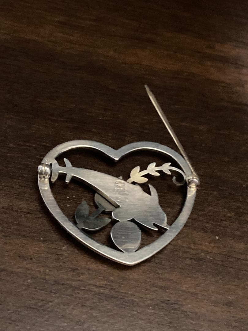 ジョージジェンセン イルカ ハート シェル リーフ ブローチ 312 925