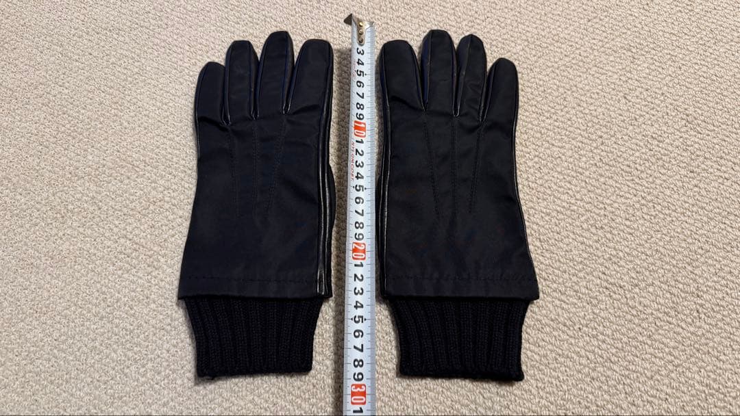 PRADA プラダ　手袋
