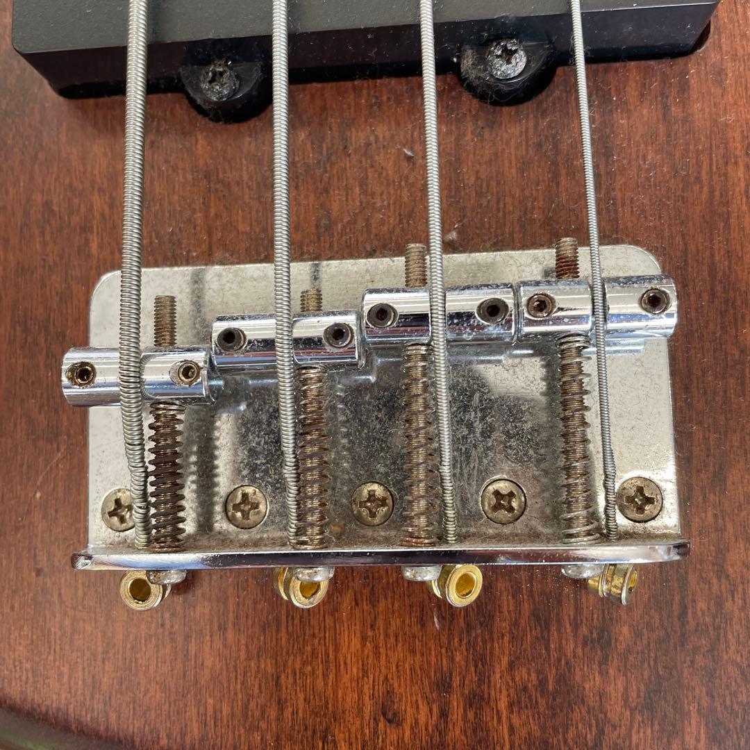 ヤマハ　ベース　モーションB