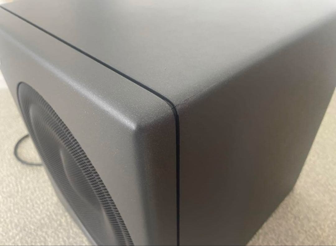 Neumann KH 750 DSP サブウーファー