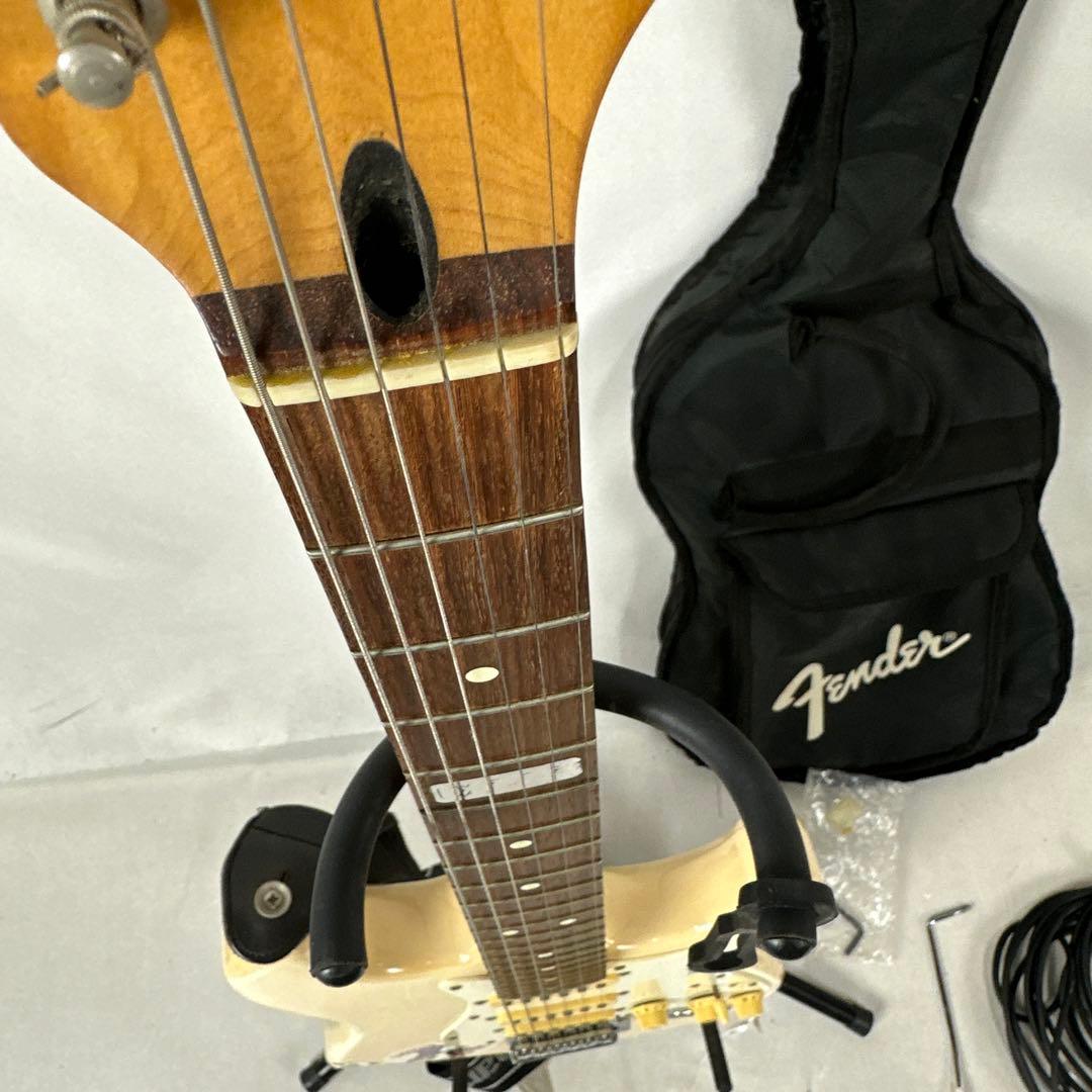 ⭐︎FENDER フェンダーメキシコSTRATCASTER 詳細不明